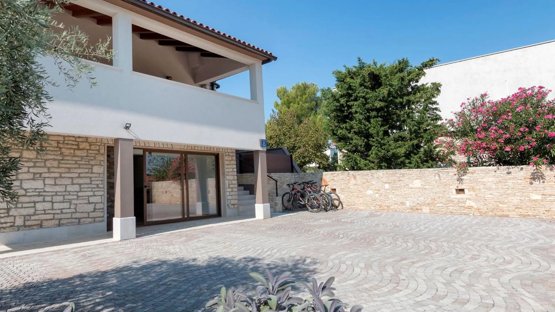 Villa 'L' By Interhome Medulin